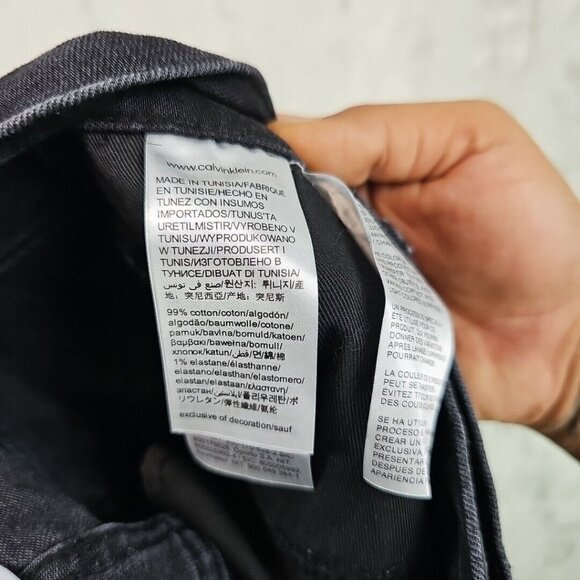 Calvin Klein Mom Jeans Womens Size 30 Black Crossover Button Embroidered Logo - Picture 10 of 10